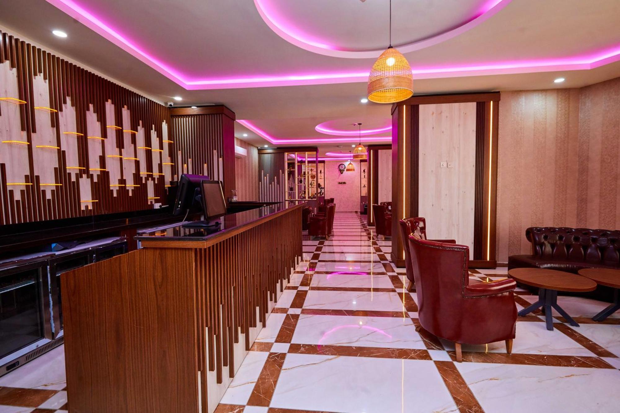 Vintano Hotel Lekki Bagian luar foto