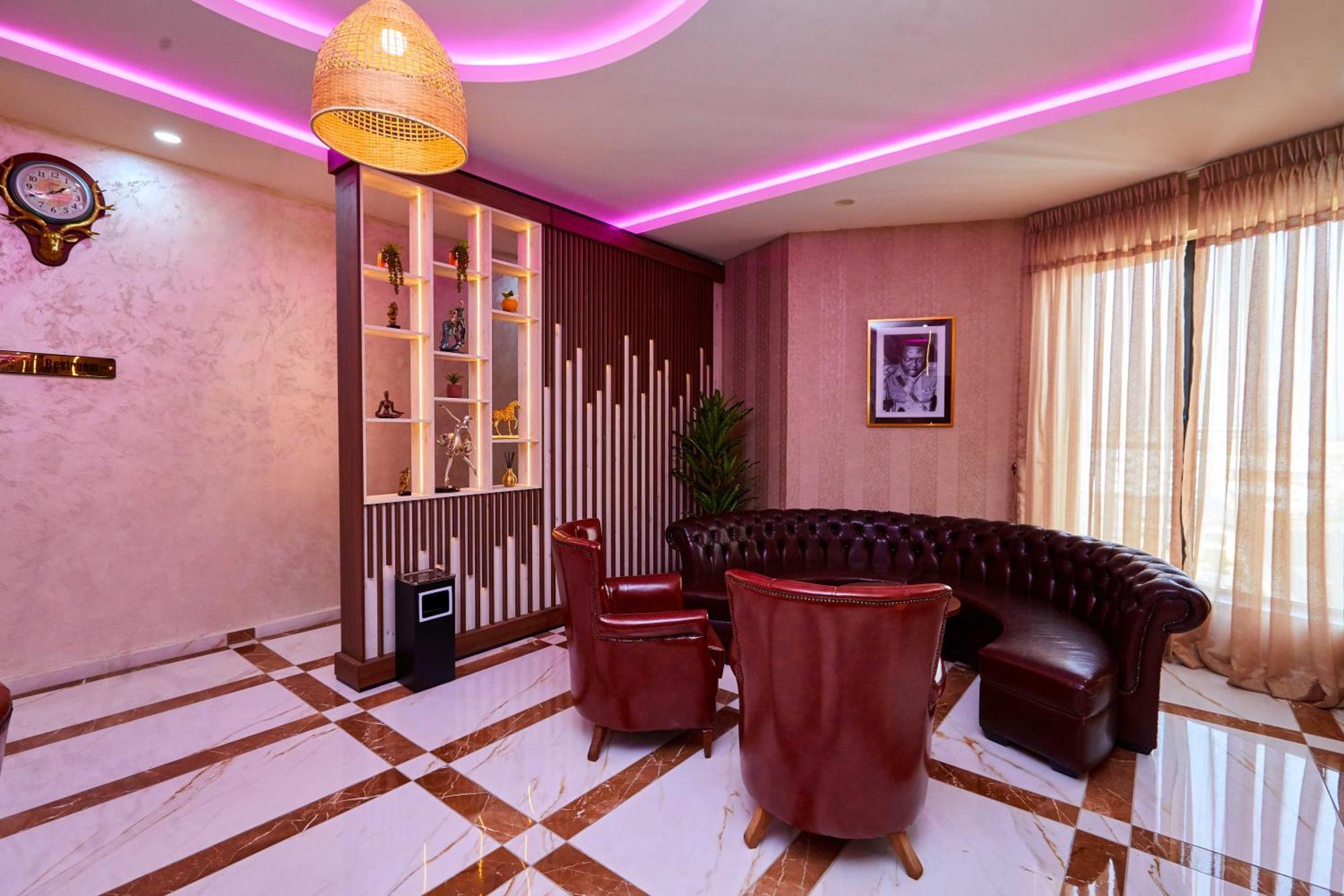 Vintano Hotel Lekki Bagian luar foto