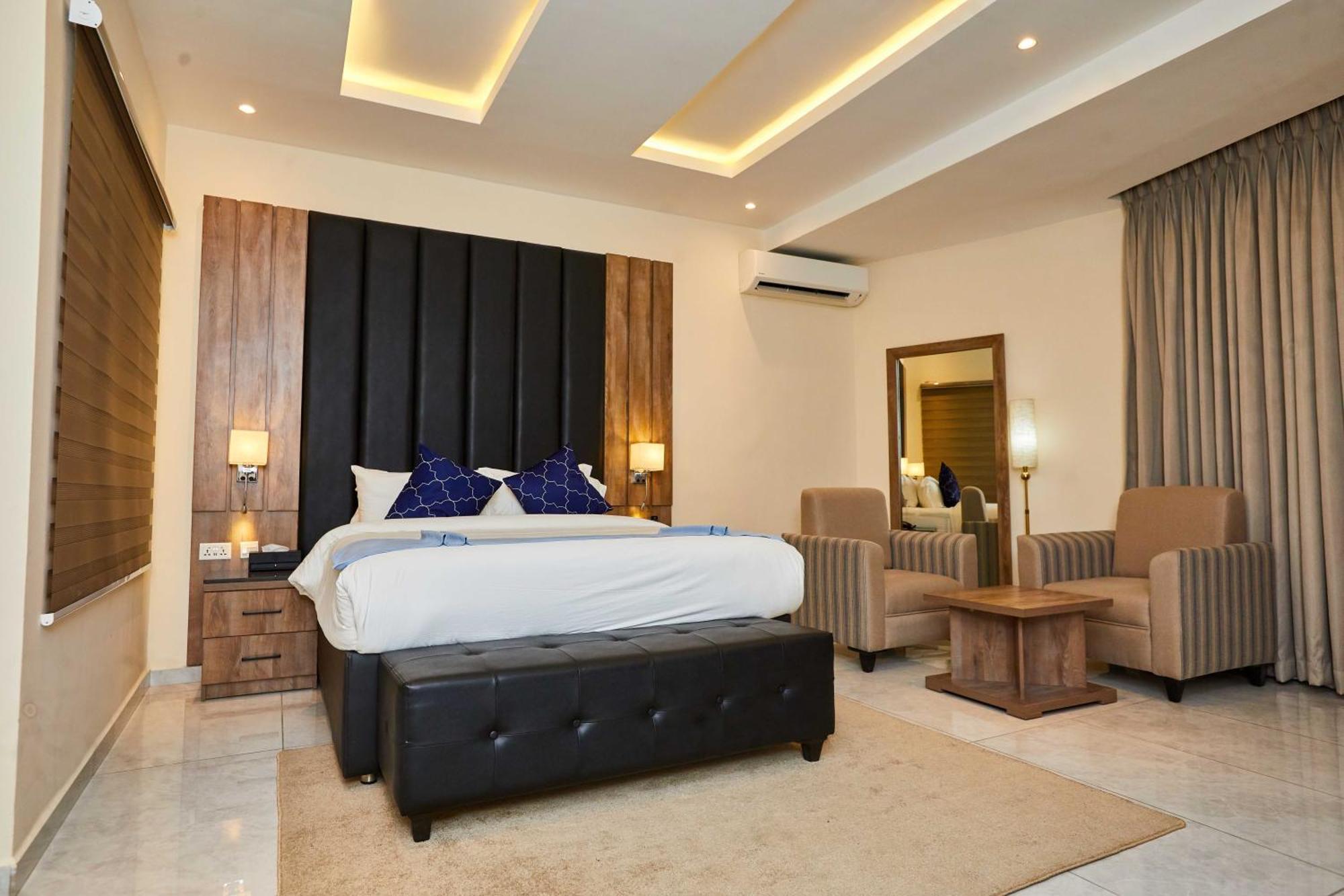 Vintano Hotel Lekki Bagian luar foto