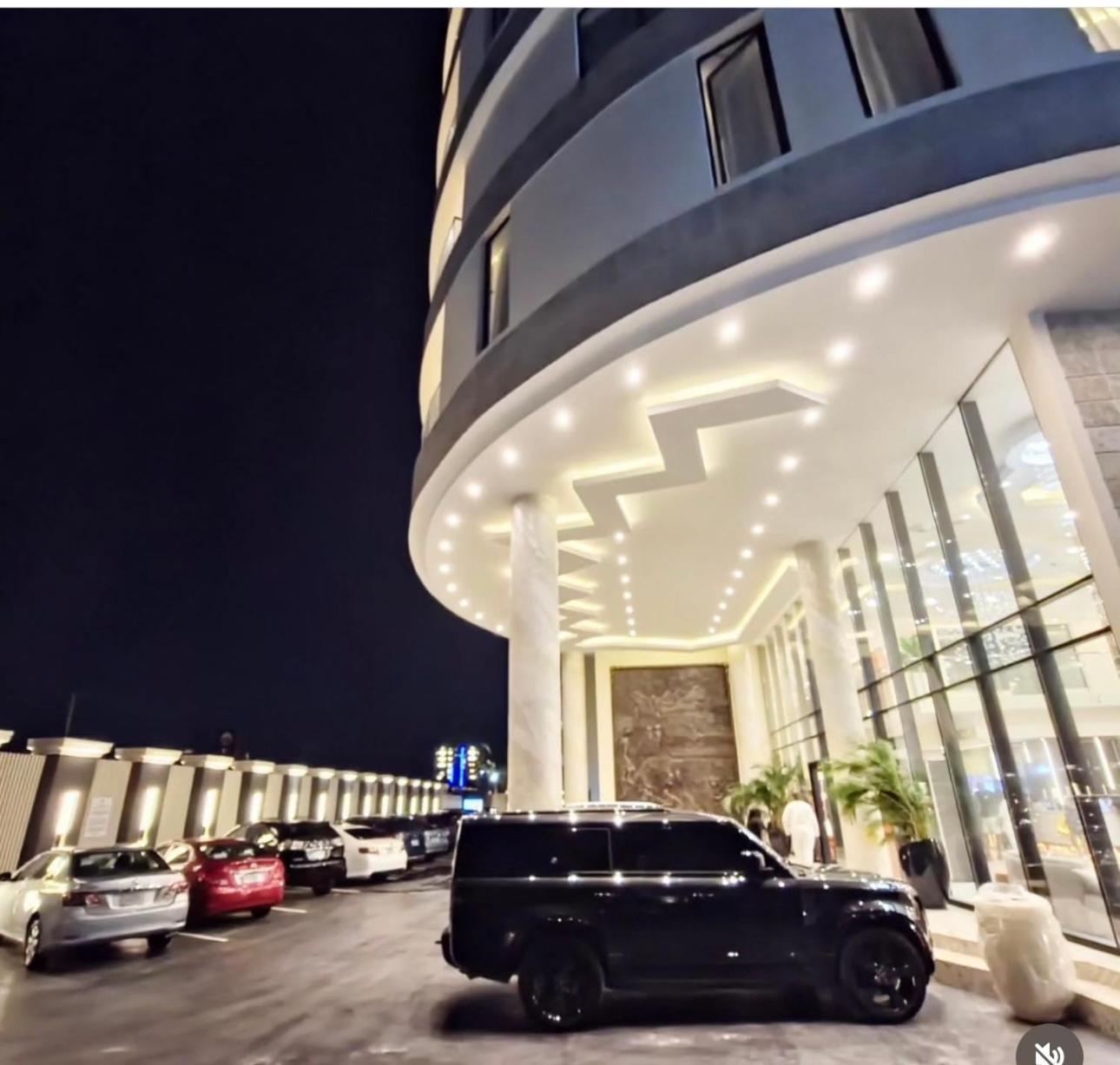 Vintano Hotel Lekki Bagian luar foto