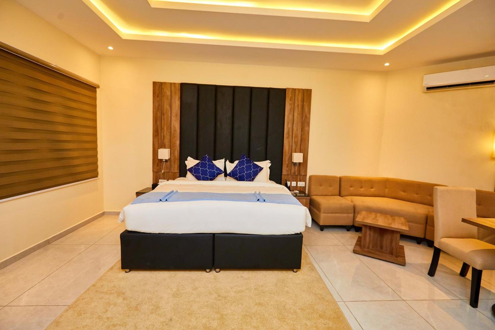 Vintano Hotel Lekki Bagian luar foto