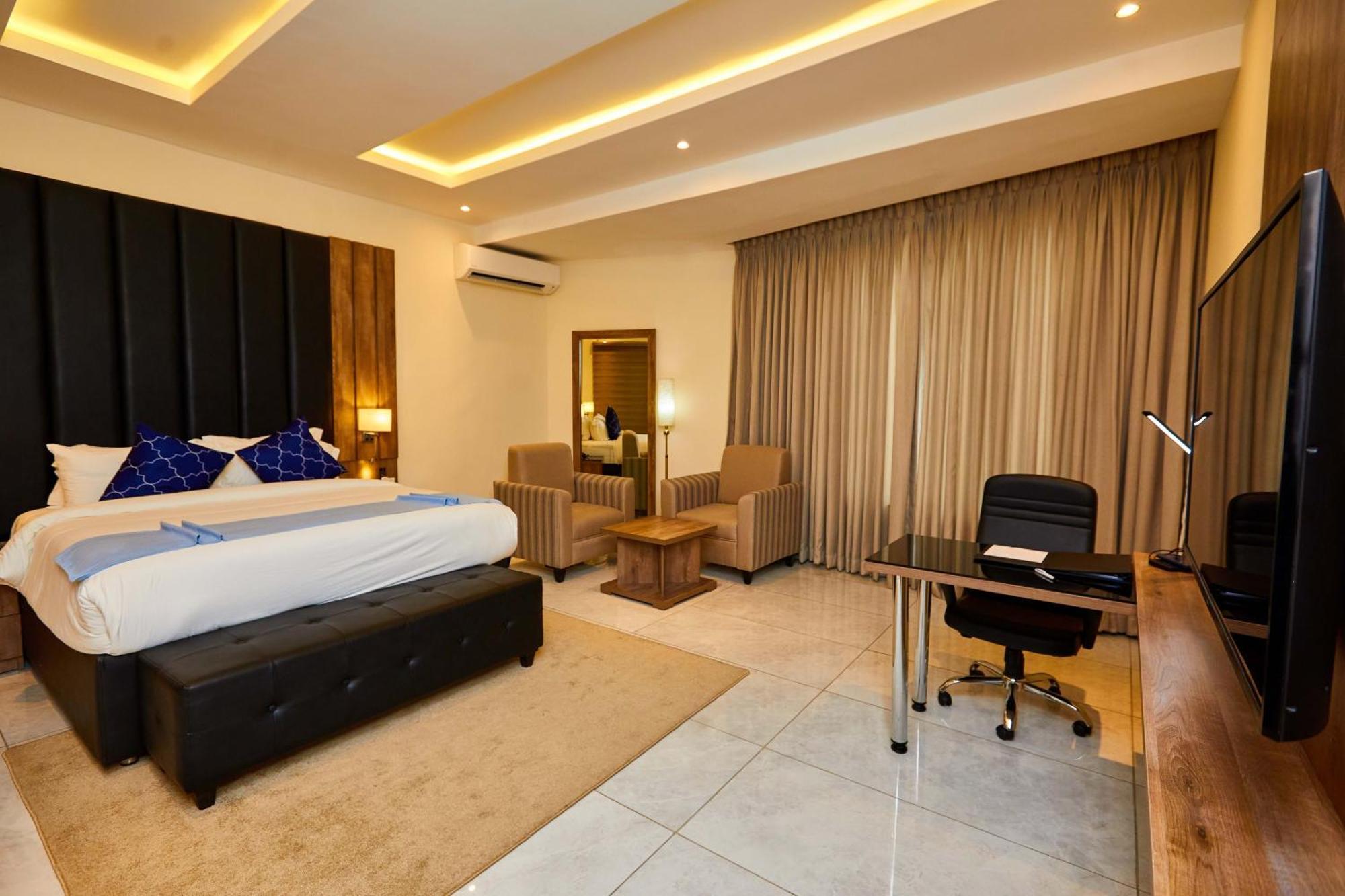 Vintano Hotel Lekki Bagian luar foto