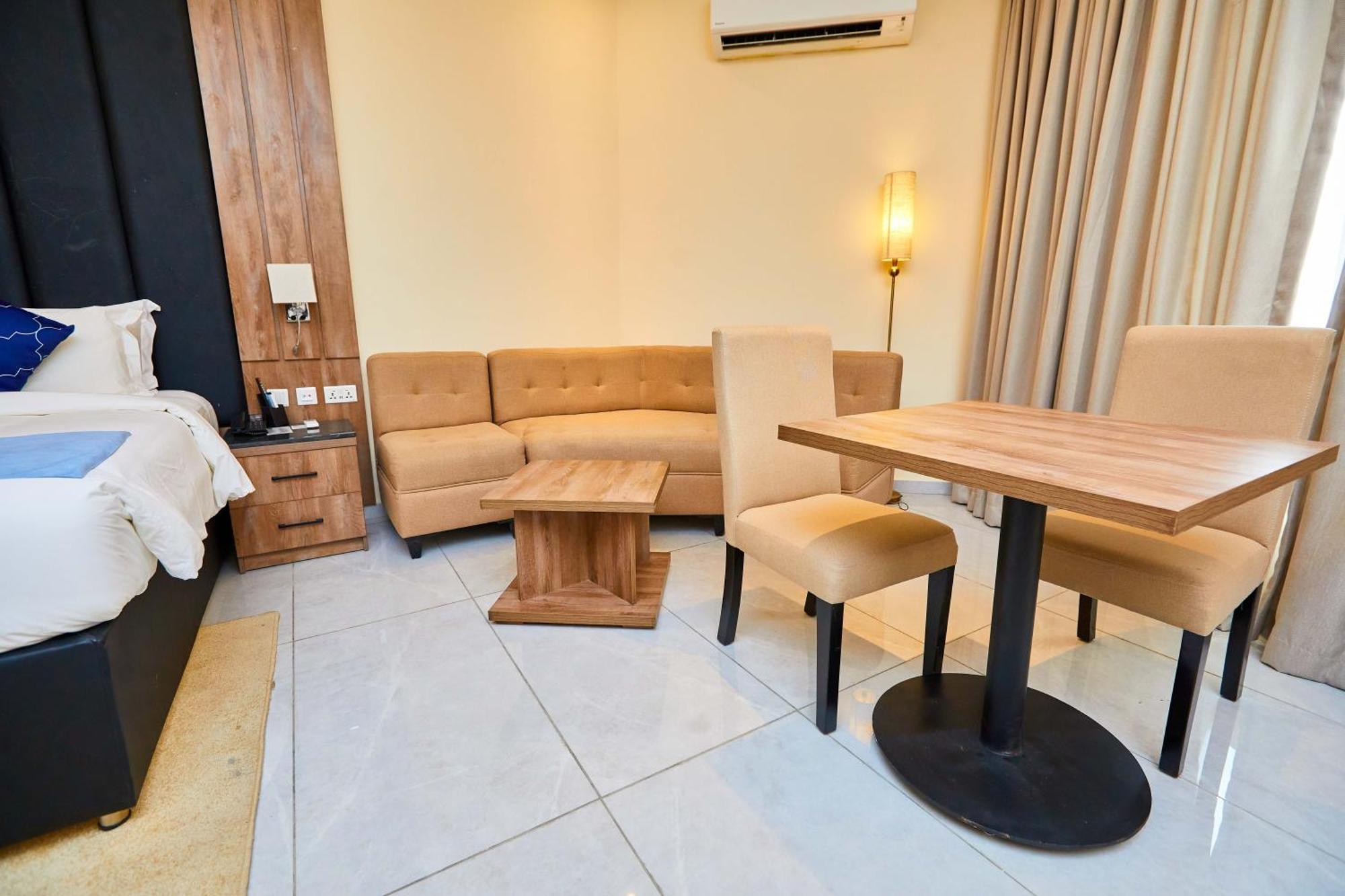 Vintano Hotel Lekki Bagian luar foto